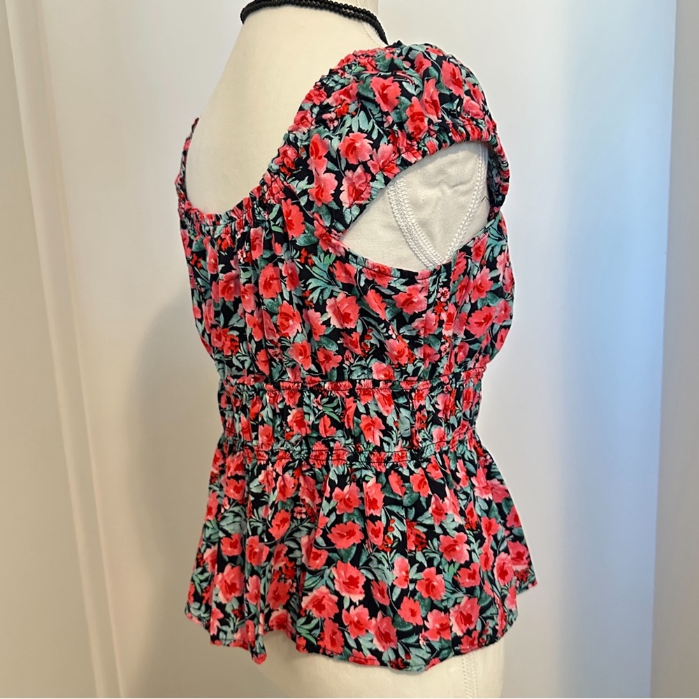 Old Navy Black and Red Floral Blouse - Picture 5 of 5